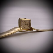jaeger lecoultre modern 2014 jlc reverso full gold quartz  18ct y gold 5