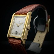 omega vintage 1944 square gold 18ct mecanichal ref cal r17 8 2