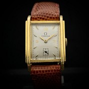 omega vintage 1944 square gold 18ct mecanichal ref cal r17 8 4