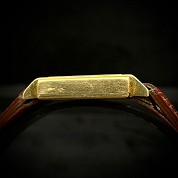 omega vintage 1944 square gold 18ct mecanichal ref cal r17 8 5