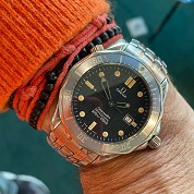 omega vintage 40mm seamaster diver 300m professional chronometer ref 25418000 quartz 1