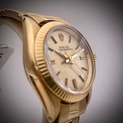 rolex vintage 1972 oyster perpetual 25mm lady  6719 18ct gold lady tapisserie dial 2