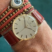 universal geneve vintage 1970 mechanical solid gold ref 156105 cal 56 1