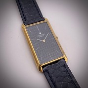 universal geneve vintage 1974 jumbo rectangular gold 18 kts gogeous blue dial 4